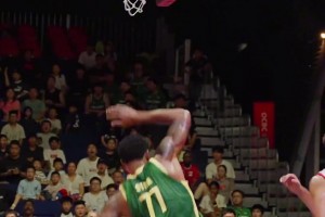 进攻端重拳出击，防守端只手遮天！马典成完美诠释攻防一体！